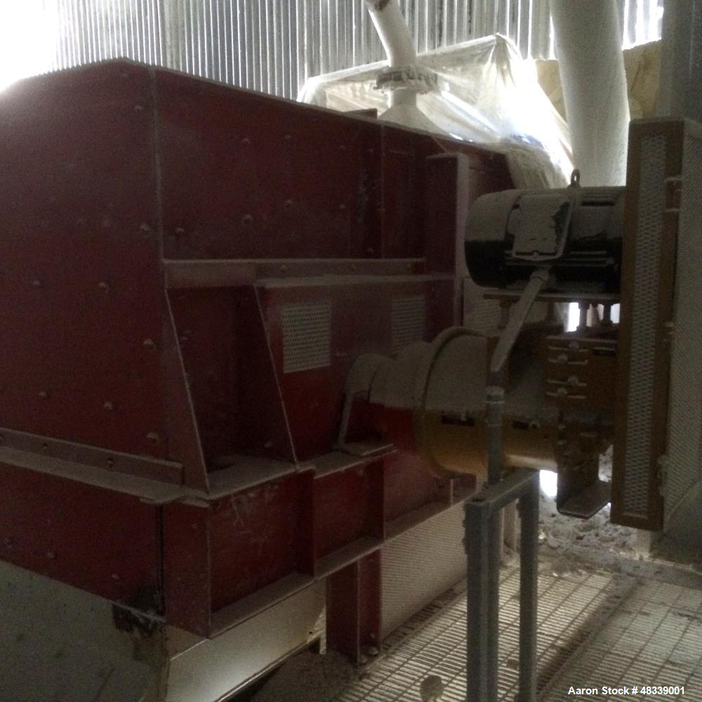 Used Universal Engineering Apron Feeder