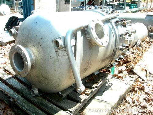 Used-Used: Filterite cartridge filter, model 162MS03C-316L-6FD-C150, stainless steel. 32" x 36" straight side dished bolt on...