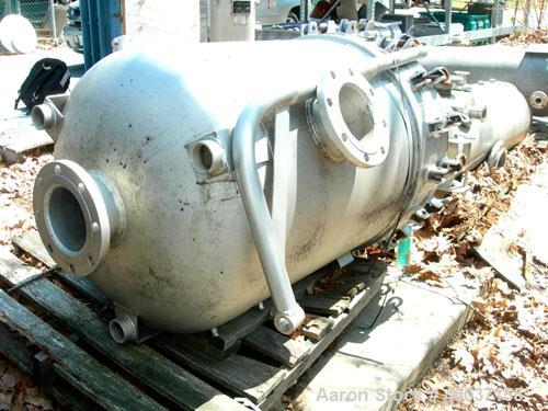 Used Used: Filterite cartridge filter, model 162MS03C-316L-6FD-C150, stainless steel. 32" x 36" straight side dished bolt on top, dished bottom. Internal rated 150 psi at 200 deg.f.. 6" inlet/ outlet...