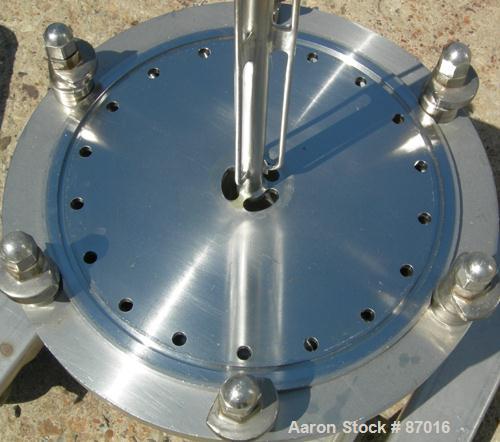 USED: AMF Cuno Zeta Plus cartridge filter, model 12ZP3, 316 stainless steel. 12" diameter x 36" long. Dish top, flat bolt-on bottom. Internal rated 125 psi at 200 deg F. 2" inlet/outlet. Mounted on a...