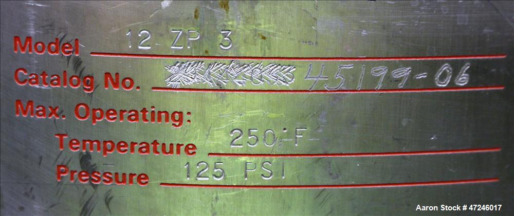 Used Cuno Filter Housing, Model 12-ZP 3, 316 Stainless Steel, Vertical.