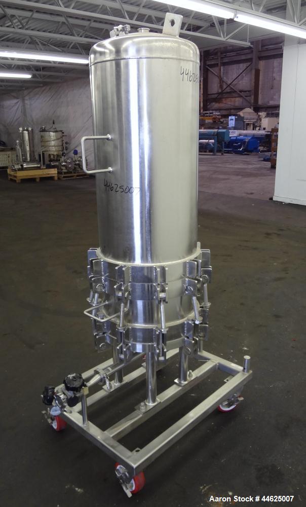 Used Cuno Zeta Plus Cartridge Filter Housing, Model 16ZPB4, 316 Stainless Steel. Approximately 138.8 square feet media area, requires filter cartridges. Quick release clamp design chamber rated 150 p...