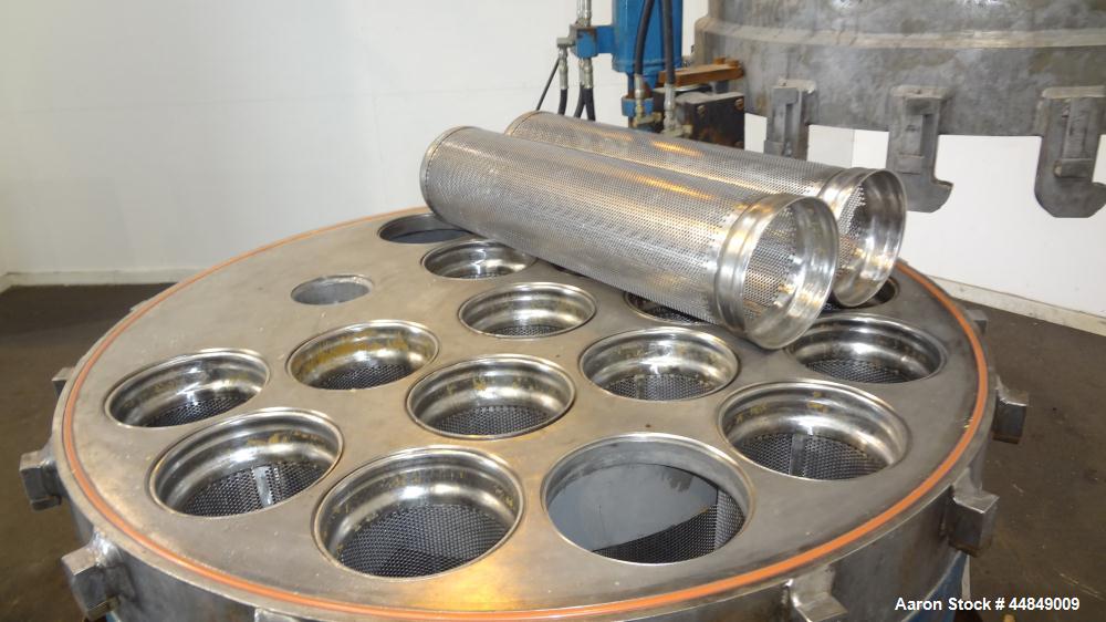 Used Filter Specialist Inc. FSI Multi-Bag Liquid Filter Vessel, 79.2 Square Feet Surface Area, 3600 Gallons Per Minute Flow Rate, Model FSPZ-4210, 316L Stainless Steel. Approximate 42" diameter x 28"...