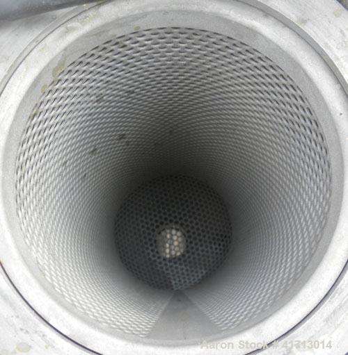 Used Filtration Systems Basket Filter, 316 Stainless Steel. 4" diameter x 12" deep.  Rated 300 psi and approximately 20 gallons per minute. 1-1/2" inlet/outlet. Includes a Waukesha Cherry Burrell cen...