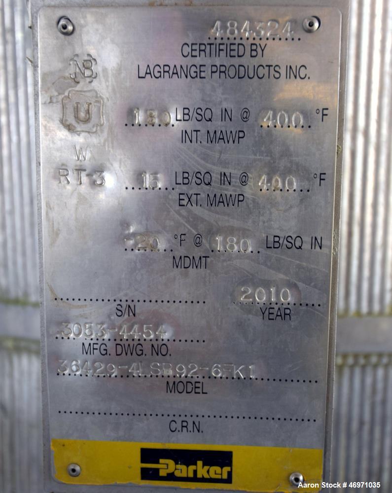 Used Parker Fulflo Multiple Bag SB Filter Vessel, Model 36429-4LSB92-6FK1, 304 Stainless Steel. Approximate maximum flow 1440 gallons per minute. Appproximate 32" diameter x 54" tall. Internal rated ...