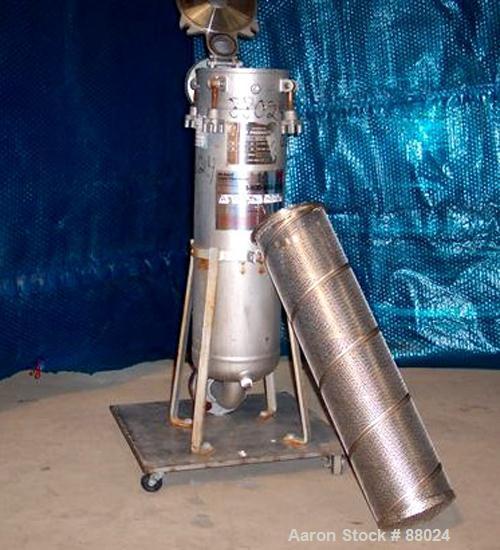 USED: RP Products liquid mesh basket filter, stainless steel. 8" diameter x 26" deep chamber rated 150 psi at 220 deg F. Single basket cartridge 7" diameter. Hinged top cover. Mounted on a base with ...