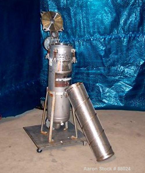 USED: RP Products liquid mesh basket filter, stainless steel. 8" diameter x 26" deep chamber rated 150 psi at 220 deg F. Single basket cartridge 7" diameter. Hinged top cover. Mounted on a base with ...