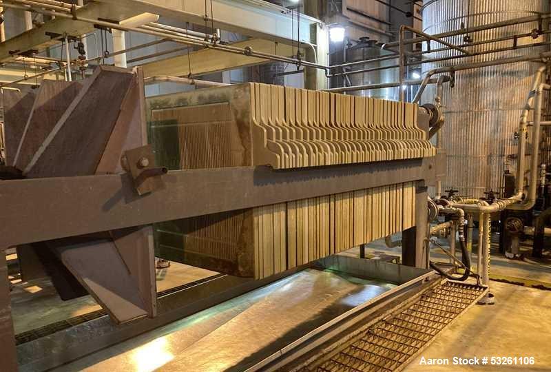 Used Eimco Shriver 900mm Polypropylene Plate and Frame Filter Press. 900mm Chambers. (33) 1" thick plates, frames & end plate. Self contained hydraulic closure. Piping included.