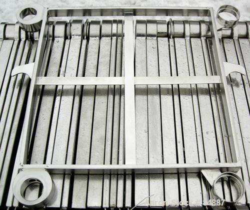 USED: Filtrox plate and frame polishing press, 304 stainless steel. 22 stainless steel plates 15-1/2" (400mm) x 15-1/2" (400mm) and 16 stainless steel frames 15-1/2" (400mm) x 15-1/2" (400mm), 1" thi...