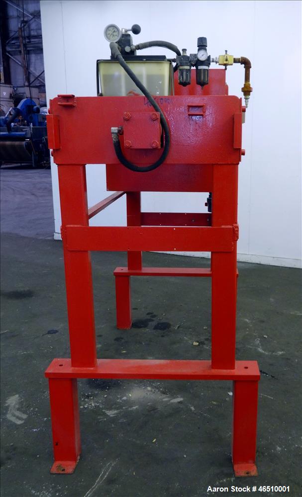 Used Met-Chem Filter press, 630 mm polypropylene plates.