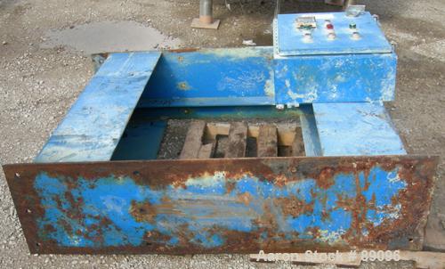 USED: Eimco Shriver filter press, model M1000FB. Carbon steel frame. (40) 39.3" x 39.3" x approximately 2-1/2" thick x approximately 1/2" recess polypropylene plates, (1) head plate, (1) tail plate. ...