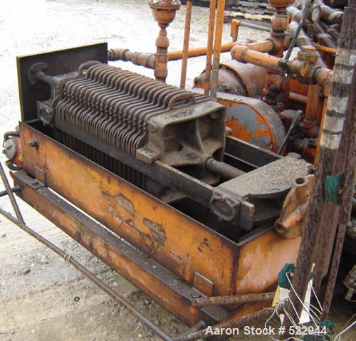USED: Oil purification trailer with Shriver plate and frame filterpress. Portable trailer with filters and pumps for filtering hydraulicoils or transformer oils. Trailer consists of Shriver plate and...