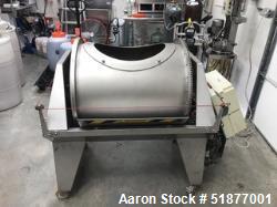 Used Della Toffola LT3 Pneumatic Press with Lens-Shaped Membranes