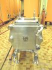 Used Filtrox Filter.  80 Plates 1.9' (600 x 600 mm), 26 plates stainless steel, 54 plates plastic.  Hydraulic closure.  Dimensions:  13' x 3.6' (4000 x 1100 mm).  50 hz.