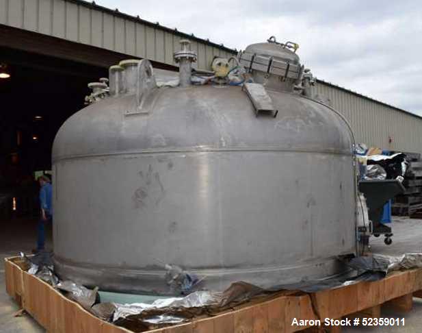 Used 3V Tech SPA Filtro 1000 FPP/FF Filter Agitated Nutsche Filter. 316 Stainless Steel. Capacity 10,946.99 square feet. Internal rated 50 psi / FV at 212 degrees F. 10.17 Square meter filtering area...