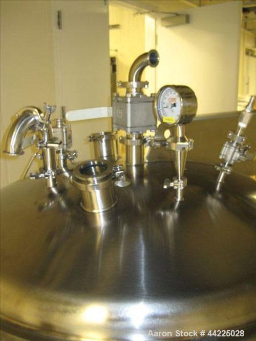 Used American Alloy Fab Pressure Nutsche Filter, Hastelloy Construction. Internal rated 60 psi at 302 degrees F. jacket rated 75 psi at 266 degrees F. (4) Legs on cart. Built 2009, serial #5939, Nati...