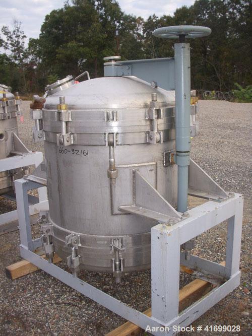 Used Durco Nutsche Style Single Leaf Pressure Filter, approximately 0.6 square meter, 316L stainless steel. 36'' diameter x 28'' straight side. Bolt on top with davit arm, bolt on hinged bottom with ...