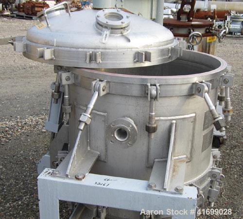 Used Durco Nutsche Style Single Leaf Pressure Filter, approximately 0.6 square meter, 316L stainless steel. 36'' diameter x 28'' straight side. Bolt on top with davit arm, bolt on hinged bottom with ...