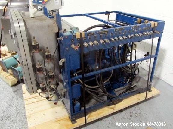 Used Rosenmund Filter Dryer, 0.6 Square Meter, 316L Stainless Steel. Internal rated 50 psi & Full Vacuum at 350 degrees F, 304 stainless steel jacket rated 90 psi & Full Vacuum at 350 degrees F. Side...