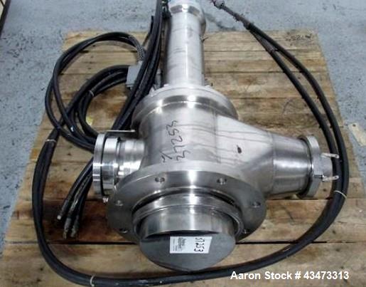 Used Rosenmund Filter Dryer, 0.6 Square Meter, 316L Stainless Steel. Internal rated 50 psi & Full Vacuum at 350 degrees F, 304 stainless steel jacket rated 90 psi & Full Vacuum at 350 degrees F. Side...