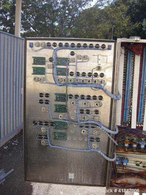 Used Rosenmund Filter Dryer, 4 Square Meter, Model RSD4-1116-00.101.0486, Type GRF 4000L, 316L Stainless Steel. Approximately 96'' diameter x 42'' straight side. Dished top, flat bottom with filter p...