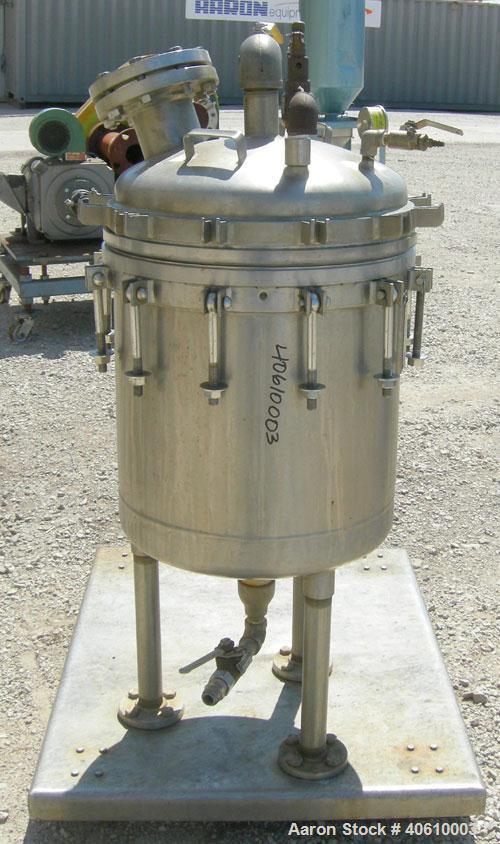 Used Sparkler Manual Nutsche Filter, model 18'', 316 stainless steel. Vessel 20'' diameter x 20'' deep, dished clamp on top, dished bottom, rated 60 psi at 350 deg F. Removable inner chamber with bot...