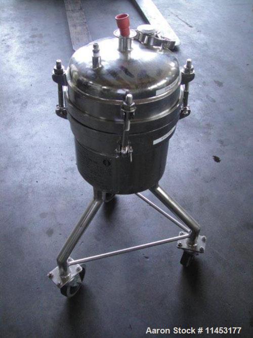 Used Sparkler Nutsche Type Filter, 316 Stainless Steel, Model 8-6.  Rated 60 psi @ 350 deg F internal, removable basket, on legs.  New 2011.
