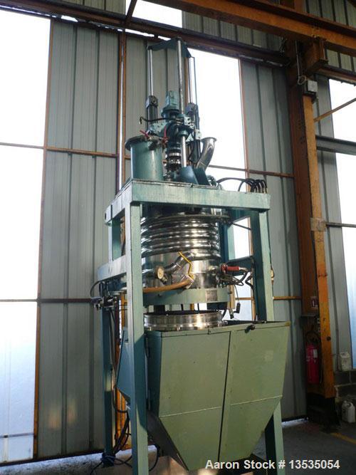 Used Tournaire Pilote 300 L Stirred Extractor / Filter.  Maximum capacity 300 liters, filter diameter 680 mm, tilting bottom, hydraulic motor, lifting system, steel heat exchanger, control panel incl...