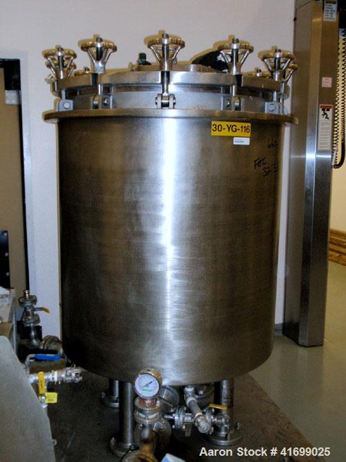 Used Ketema Niagara Horizontal Plate Filter, model 33-24-S/J, 316L stainless steel. 148.9 Square feet filter area, 10.83 cubic feet cake capacity. 36" diameter x 42" straight side. Internal rated 75 ...