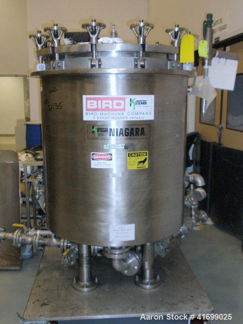 Used Ketema Niagara Horizontal Plate Filter, model 33-24-S/J, 316L stainless steel. 148.9 Square feet filter area, 10.83 cubic feet cake capacity. 36" diameter x 42" straight side. Internal rated 75 ...