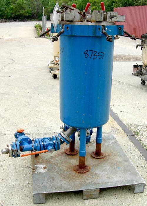 USED: Niagara horizontal plate filter, model 18-16-D, Hastelloy C276. 29.85 square feet filter area, 3.87 cubic feet cake capacity. Vertical tank 20" diameter x 34" deep, internal rated 75 psi. Bolt ...