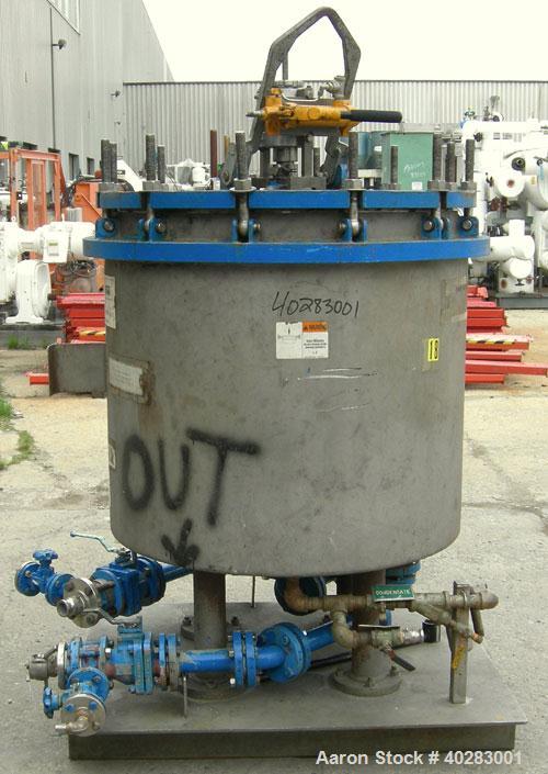 Used Niagara Horizontal Plate Filter, Hastelloy C-276, approximately 74 square feet of filter area.  Vertical tank 36 1/2" diameter x 32 1/2" deep, internal rated 100/FV @ 320 degrees F, 304 stainles...