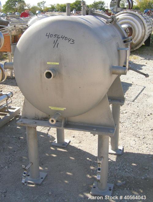 Used General Filtration Vertical Leaf Pressure Filter, 304 stainless steel. Horizontal tank 30" diameter x 36" long, dished ends, (1) hinged, rated 75 psi at 200 deg.f..(8) 18 3/4" tall x 37" long x ...