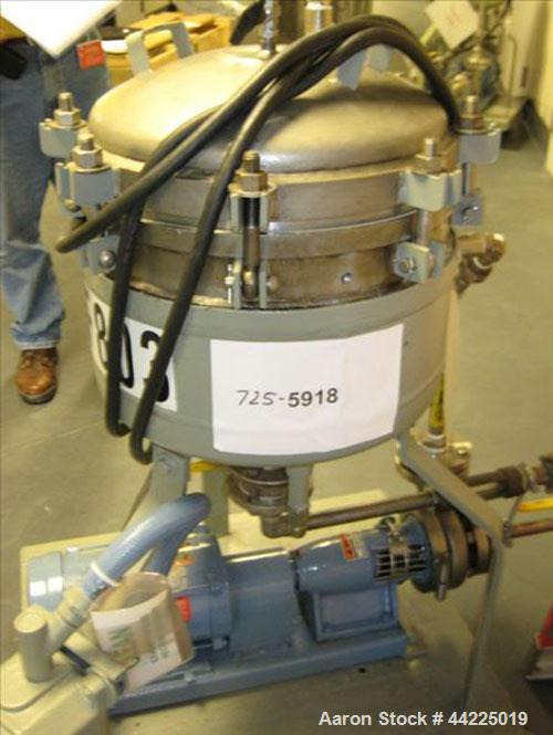 Used Sparkler Filter, Model 14-S-7, 316 Stainless Steel. Internal rated 66 psi at 350 degrees F. Carbon steel jacket rated 50 psi at 350 degrees F. (7) 14" Diameter shallow plates, 6.23 square foot s...