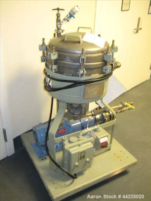 Used Sparkler Filter, Model 14-S-7, 316 Stainless Steel. Internal rated 66 psi at 350 degrees F, carbon steel jacket rated 50 psi at 350 degrees F. (7) 14" Diameter shallow plates, 6.23 square foot s...