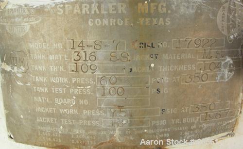 USED: Sparkler horizontal plate filter, model 14S7, 316 stainless steel. 5.6 square feet filter area, .38 cubic feet cake capacity, 400 gallons per hour. Vertical carbon steel jacketed tank 16" diame...
