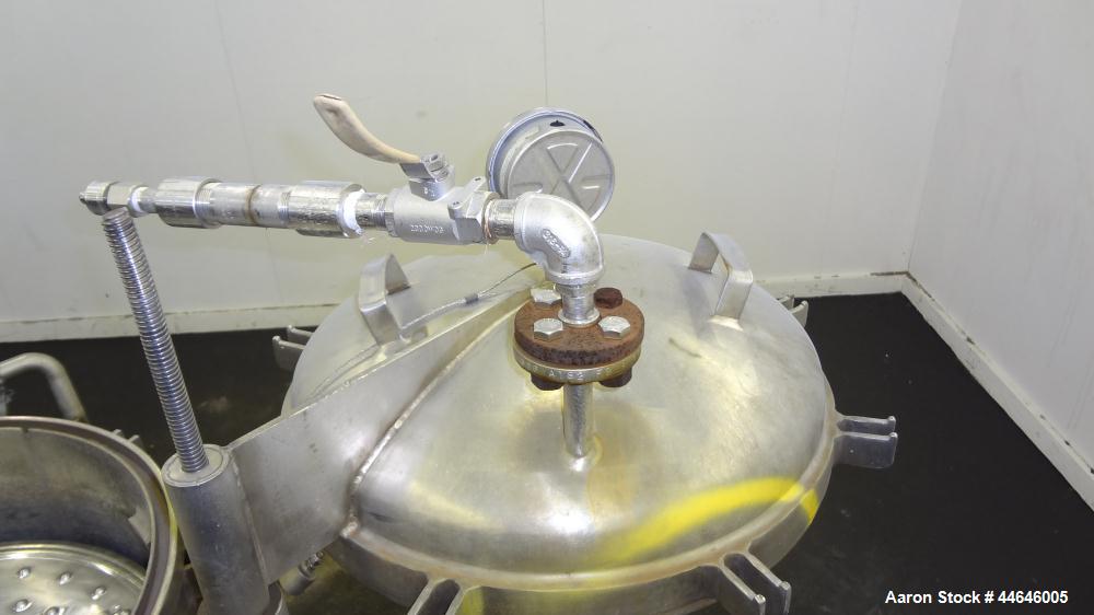 Used Sparkler Filter, Model 18 D 10, approximately 16 square feet, 316 stainless steel.  Internal rated 60 psi at 350 degrees F, jacket rated 30 psi at 350 degrees F.  Mounted on 3 legs on a base wit...