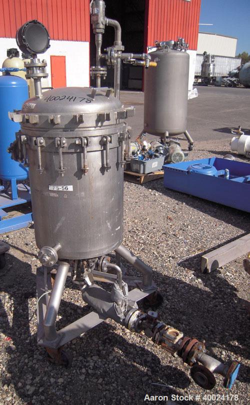 Used Sparkler Horizontal Plate Filter, Model 18-D-12, 316 stainless steel. 19.32 square feet filter area, 2.3 cubic feet cake capacity. Vertical non-jacketed tank 20" diameter x 22" deep. Bolt-on top...