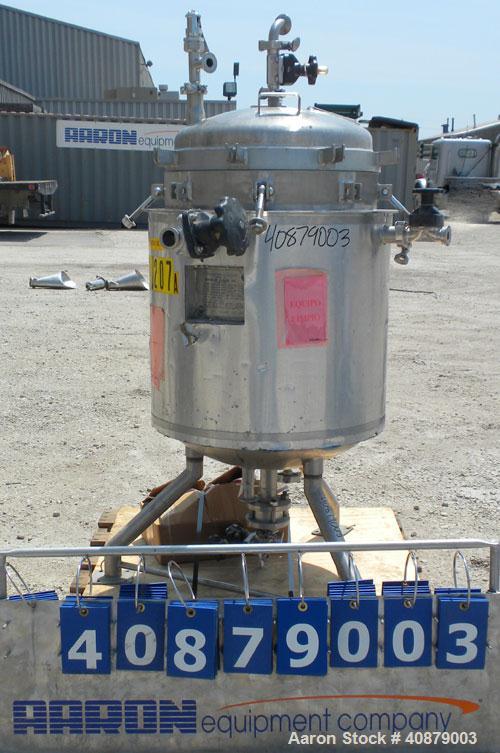 Used Sparkler Horizontal Plate Filter, Model 18-D-12, 316 Stainless Steel. Approximately 19.32 square feet filter area, 2.3 cubic feet cake capacity. Vertical tank 20" diameter x 25" deep, internal r...