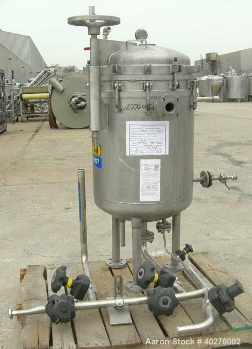 Used Sparkler Filters Inc horizontal plate filter, model 18D10, 316L stainless steel.  Approximate 12.81 square foot filter area, rated 1 gpm per square foot of filter area.  20" diameter x 24 1/2" d...