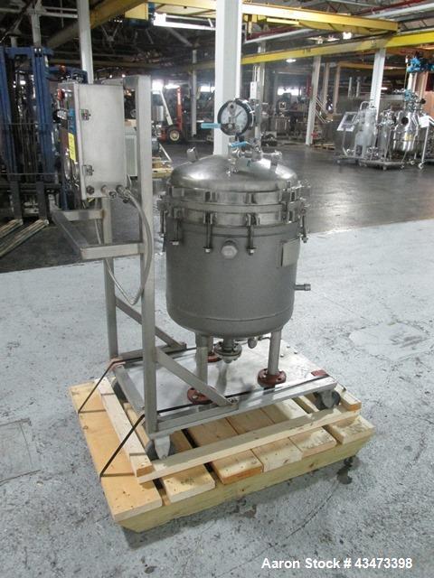 Used- Sparkler Filter, Model 18D8, 316 Stainless Steel. Internal rated 60 psi at 350 degrees F. Carbon steel jacket rated 50...