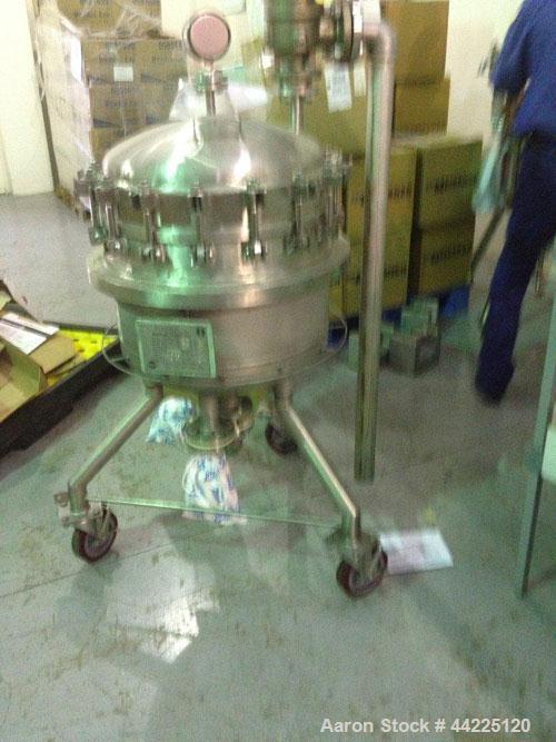 Used Sparkler Reverse Flow Filter, Model 18S7RF. 316 Stainless steel construction. Internal rated 150 psi and full vacuum at 350 degrees F, 304 stainless steel jacket rated 150 psi and full vacuum at...