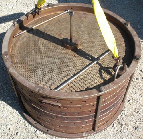 Used Sparkler Horizontal Plate Filter, Model 33-D-7, 316 stainless steel. Approximate 39.27 square feet filter area, 5.84 cubic feet cake capacity. Vertical non-jacketed tank 35-5/8" diameter x 26-3/...