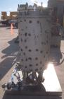 Used Niagara Horizontal Plate Filter, Model 18-24-S7J, 316 stainless steel. 44.78 square feet filter area, 3.24 cubic feet cake capacity. Vertical tank 20