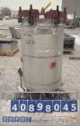 Used Niagara Horizontal Plate Filter, Model 18-24-S, 304 Stainless Steel. 44.78 Square feet surface area, 3.24 cubic feet cake capacity. Internal rated 75 psi at 300 deg F, carbon steel jacket rated ...