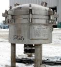 USED: Sparkler horizontal plate filter, model 14-S-7, 316 stainless steel. 5.6 sq ft filter area, .38 cu ft cake capacity, 400 gallons per hour. Vertical, non-jacketed tank 16
