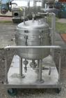 Used Sparkler Filter Horizontal Plate Filter, model 18-S-7, 316L stainless steel. Approximate 10.8 square feet filter area, .67 cubic feet cake capacity, 550 gallons per hour. Vertical jacketed tank ...