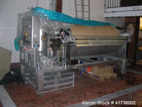 Used Seitz Vacuum Filter, 316 stainless steel. Filter size 64.6 square feet (6 square meters) with a 4.5 hp/3.5 kW motor and control panel. Overall size 5.3' long x 11.5' wide x 6.3' high (1.6 x 3.5 ...