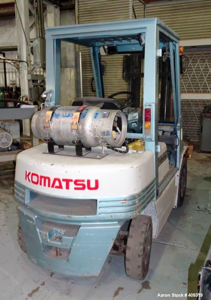 Used-KOMATSU Forklift Model FG25TUS11 (8471 Hours) Has a Bad Radiator