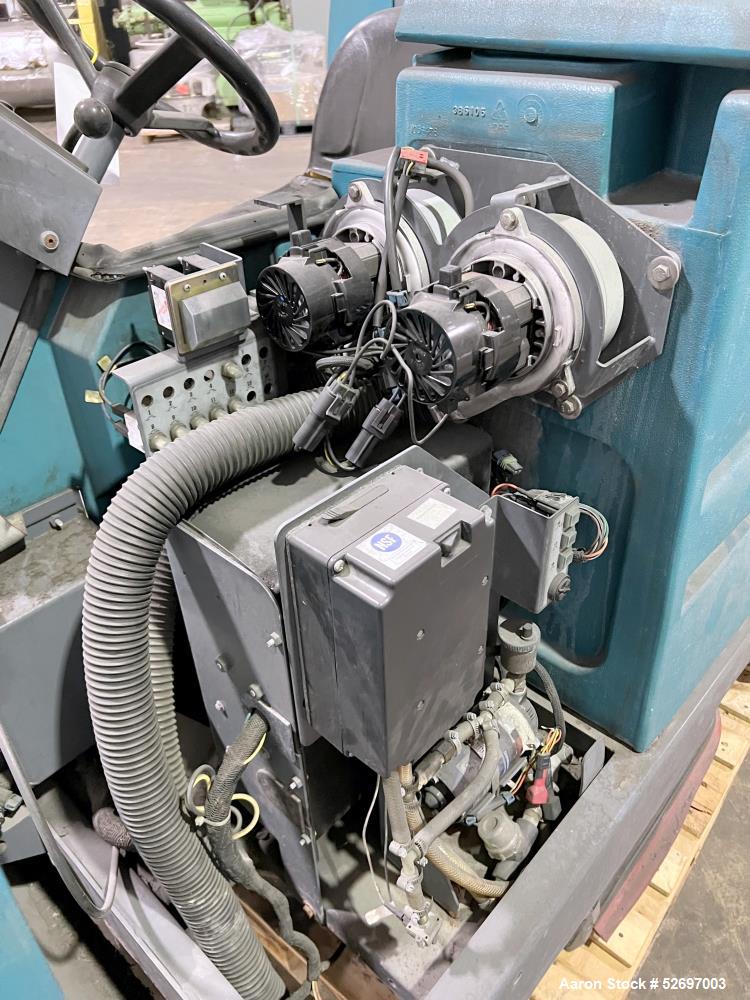 Used Tennant 7300 EC-H2O Floor Scrubber – 57 Gal Solution Tank